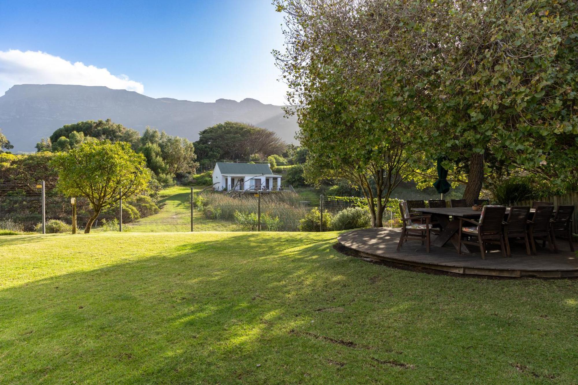 Serene, Thatched Apartment In Noordhoek, Cape Town Ngoại thất bức ảnh
